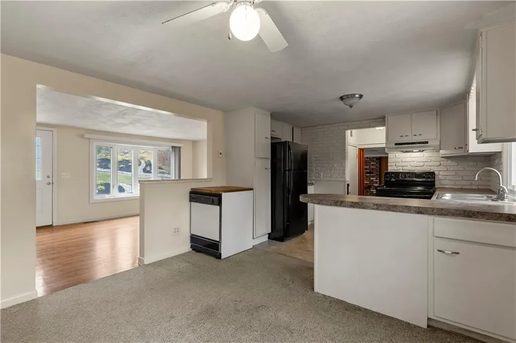 77 Macarthur Boulevard Coventry RI 02816