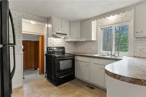 77 Macarthur Boulevard Coventry RI 02816