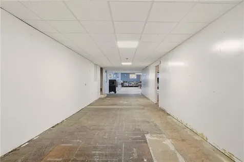 42 Main Road Tiverton RI 02878