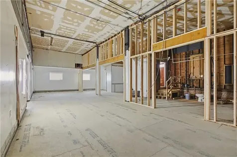 42 Main Road Tiverton RI 02878