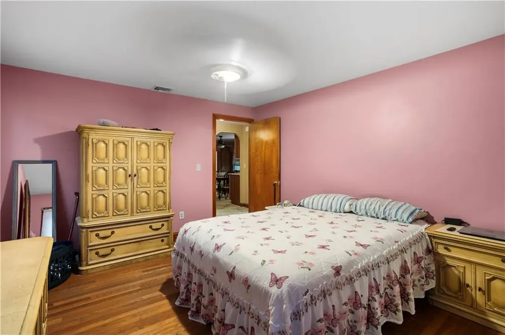 90 Farm Street Providence RI 02908