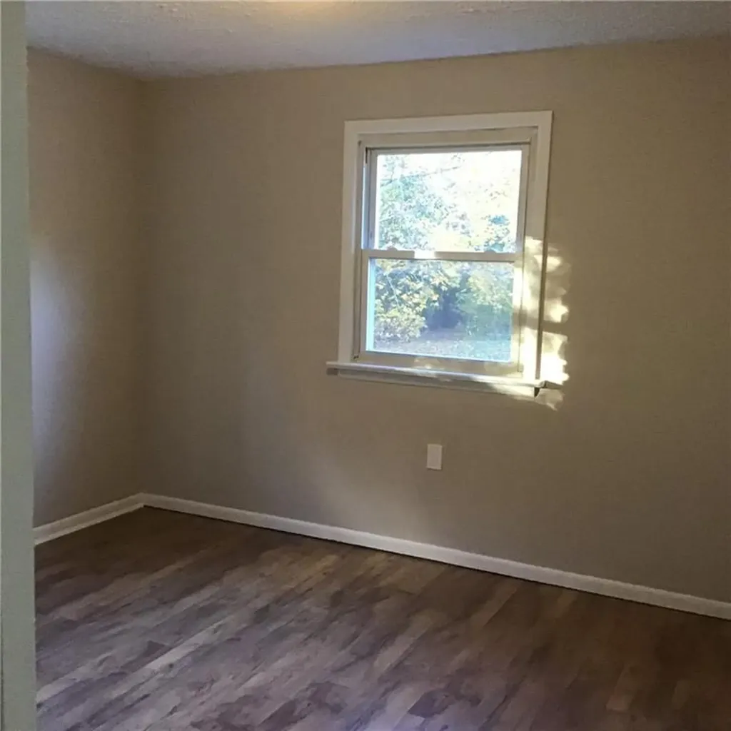 2073 Plainfield Pike Johnston RI 02919