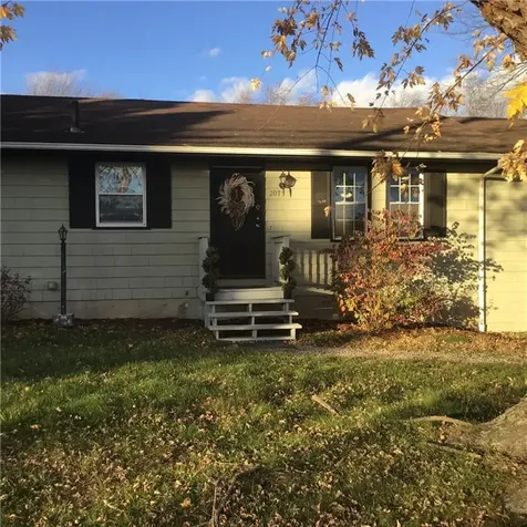 2073 Plainfield Pike Johnston RI 02919