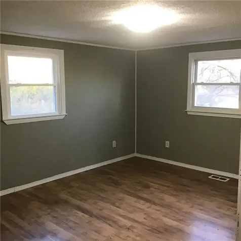 2073 Plainfield Pike Johnston RI 02919