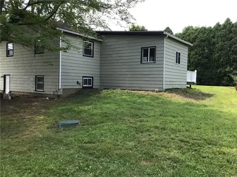 2073 Plainfield Pike Johnston RI 02919