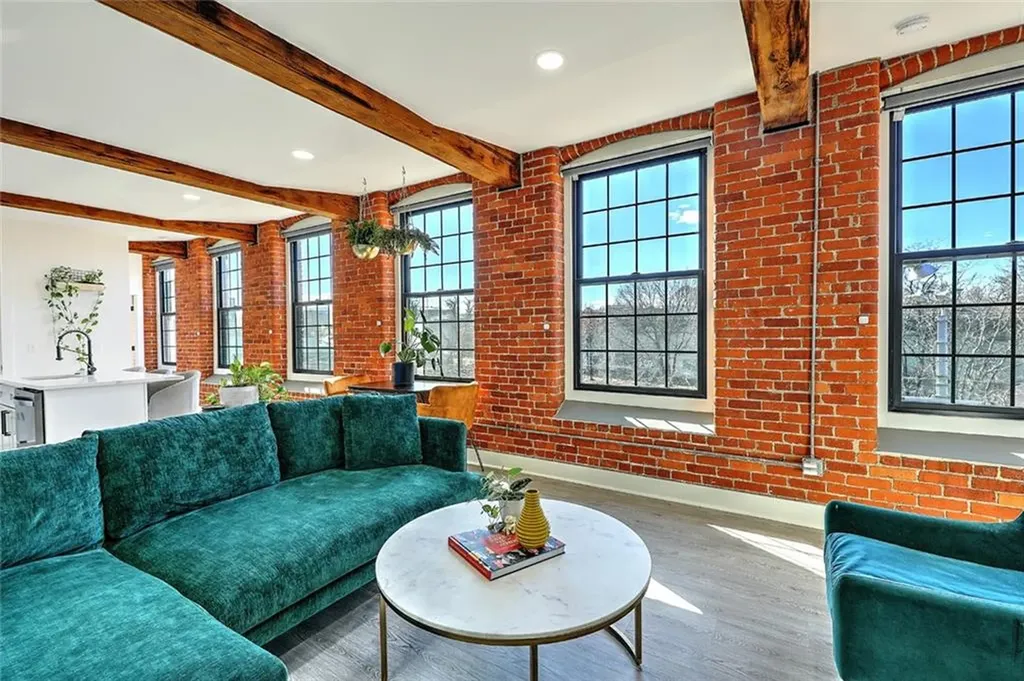 50 Ashburton Street Providence RI 02904