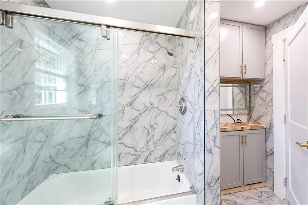 20 Manilla Avenue Cranston RI 02