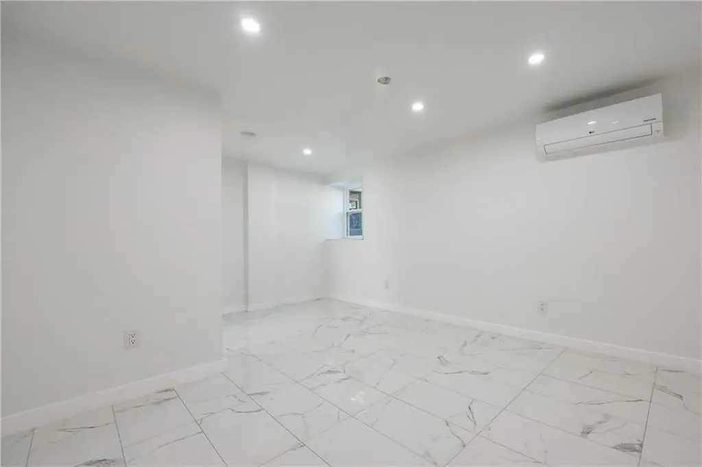 20 Manilla Avenue Cranston RI 02