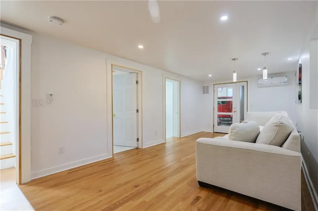 20 Manilla Avenue Cranston RI 02