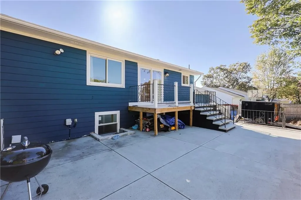 20 Manilla Avenue Cranston RI 02