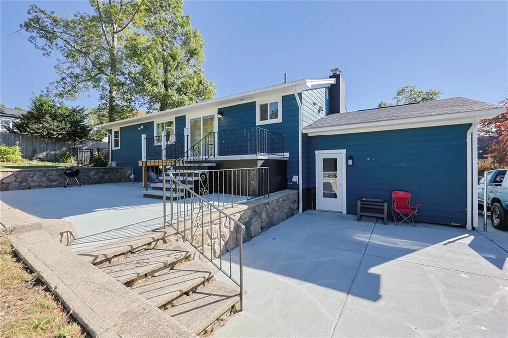 20 Manilla Avenue Cranston RI 02