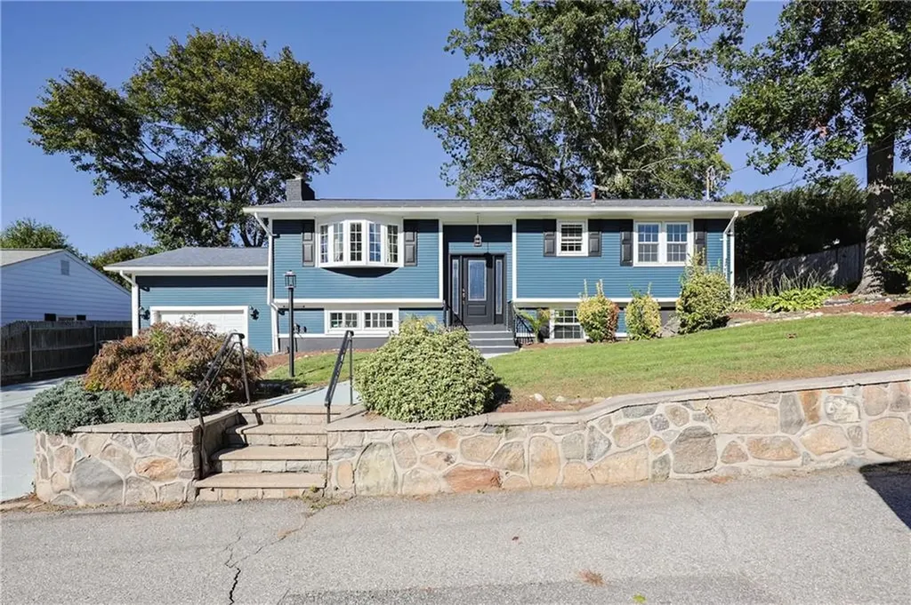 20 Manilla Avenue Cranston RI 02