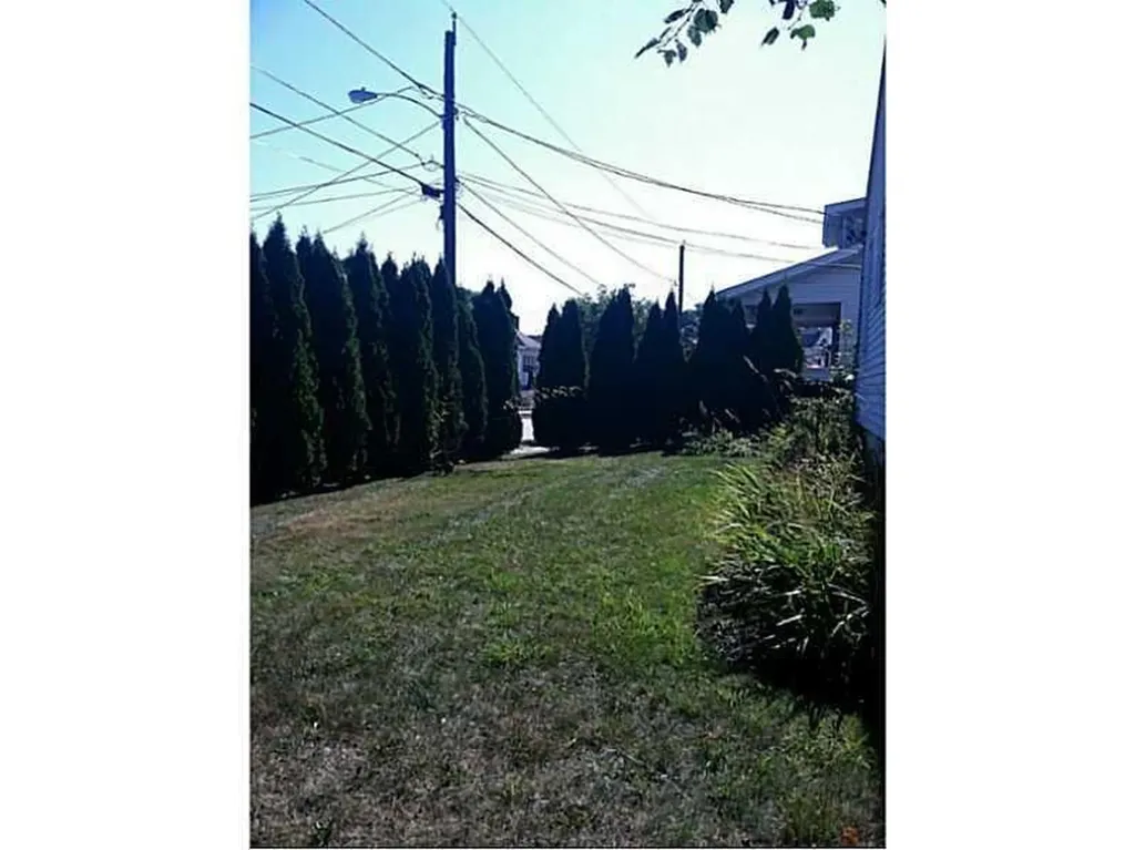58 Vale Avenue Cranston RI 02910