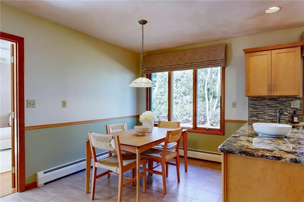 40 Phenix Ridge Drive Cranston RI 02921