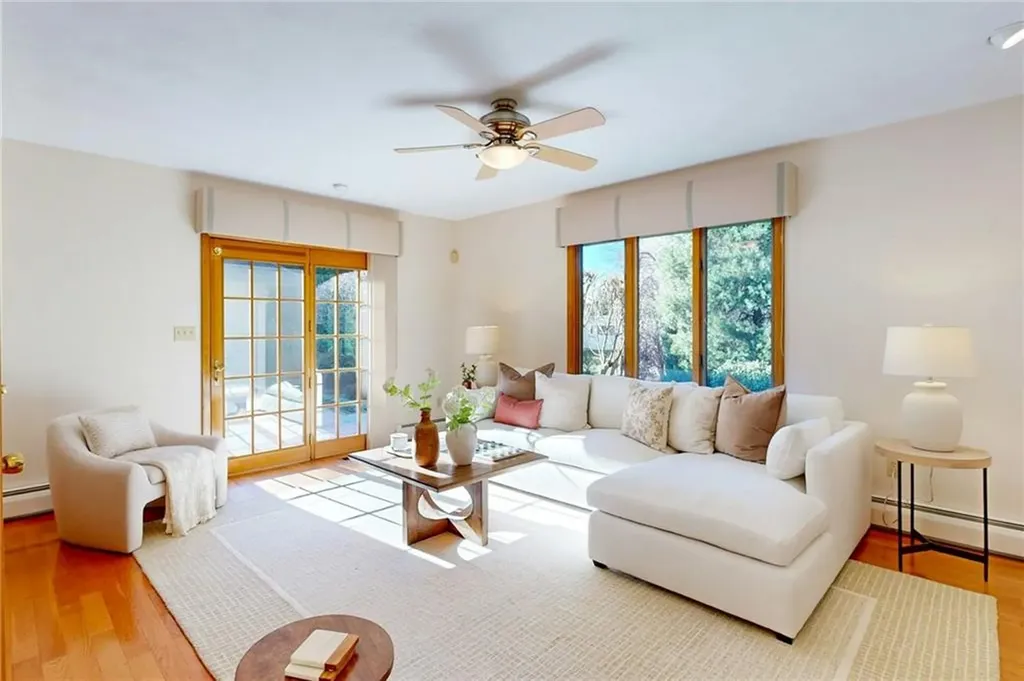 40 Phenix Ridge Drive Cranston RI 02921