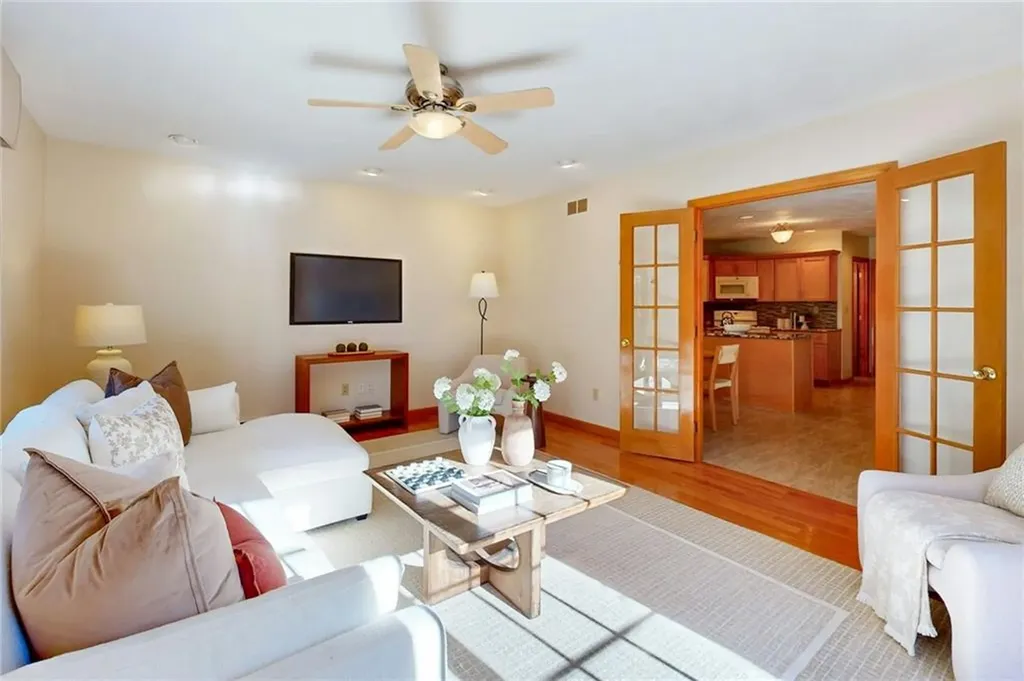 40 Phenix Ridge Drive Cranston RI 02921