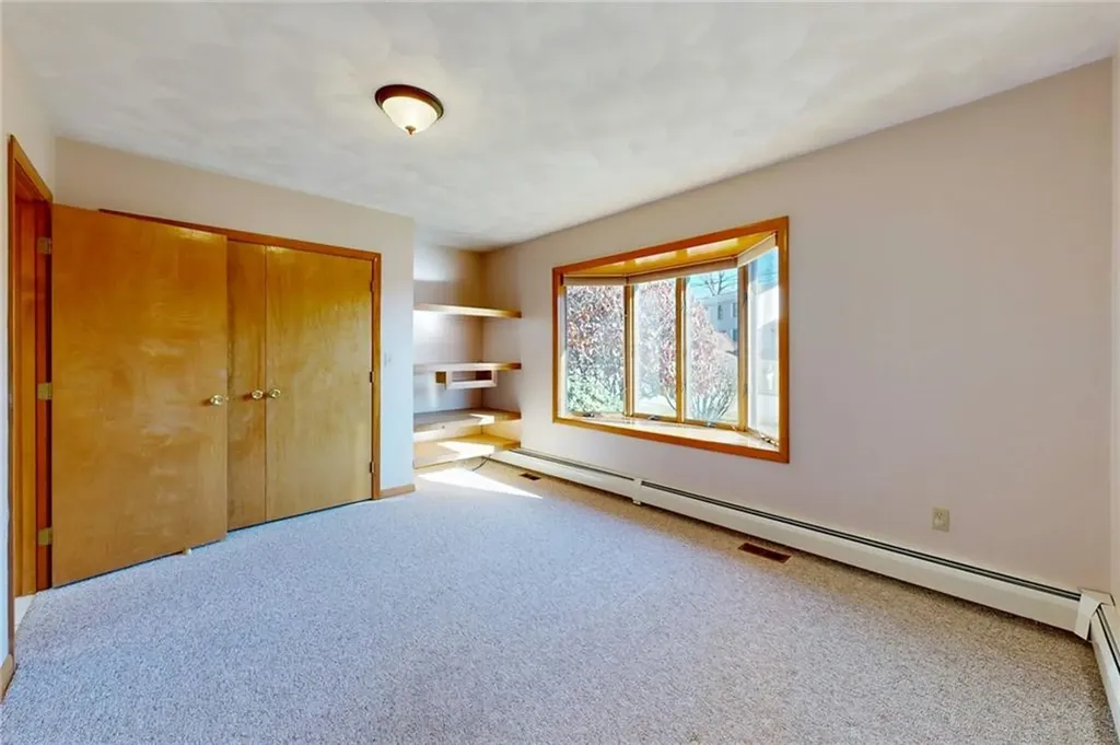 40 Phenix Ridge Drive Cranston RI 02921