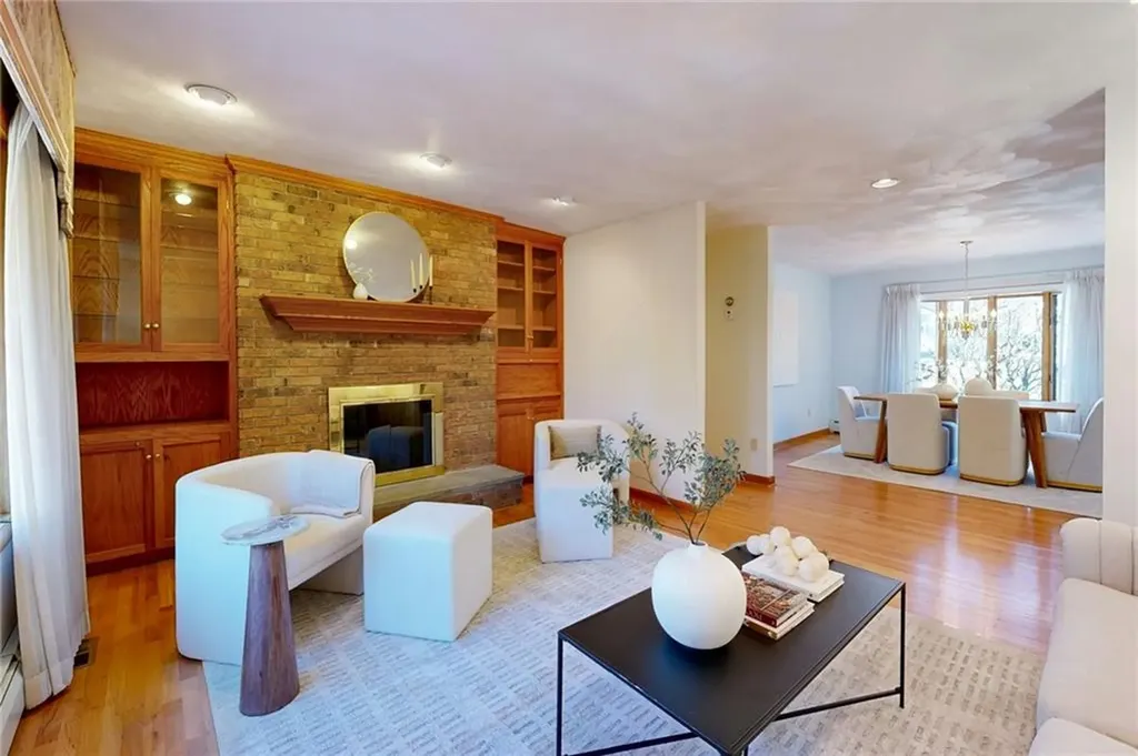 40 Phenix Ridge Drive Cranston RI 02921