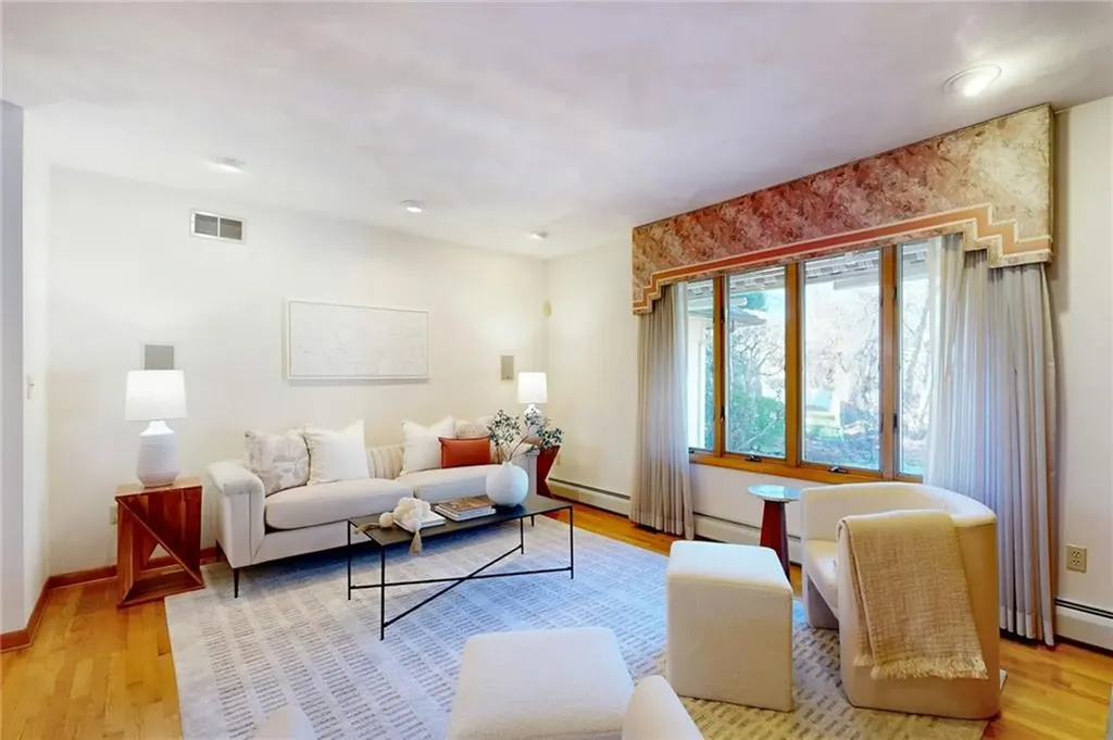 40 Phenix Ridge Drive Cranston RI 02921