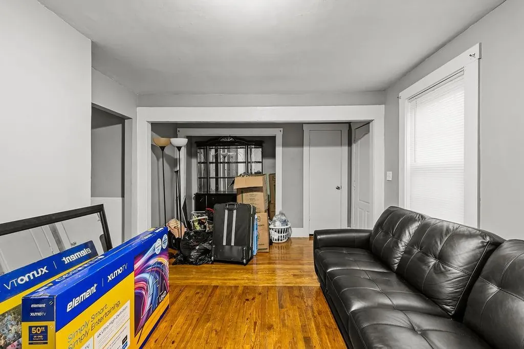 517 511 High Street Central Falls RI 02863