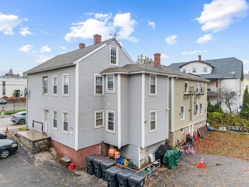 517 511 High Street Central Falls RI 02863