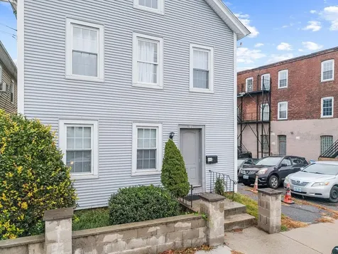 517 511 High Street Central Falls RI 02863