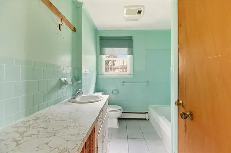 44 Buckwheat Avenue Portsmouth RI 02871