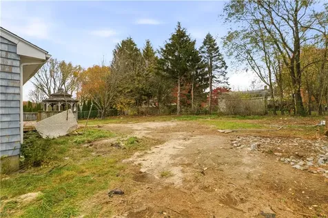 44 Buckwheat Avenue Portsmouth RI 02871