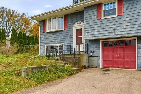 44 Buckwheat Avenue Portsmouth RI 02871