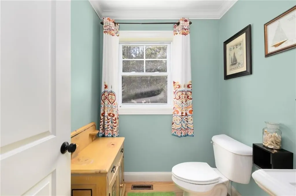 15 Victoria Lane Scituate RI 02831