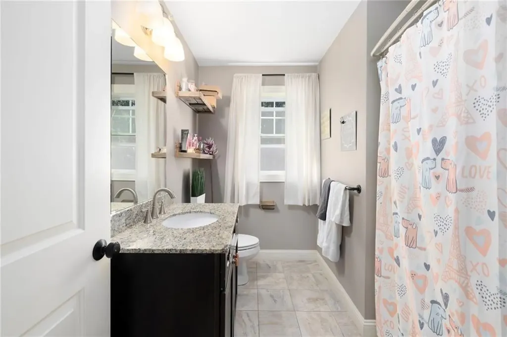 15 Victoria Lane Scituate RI 02831