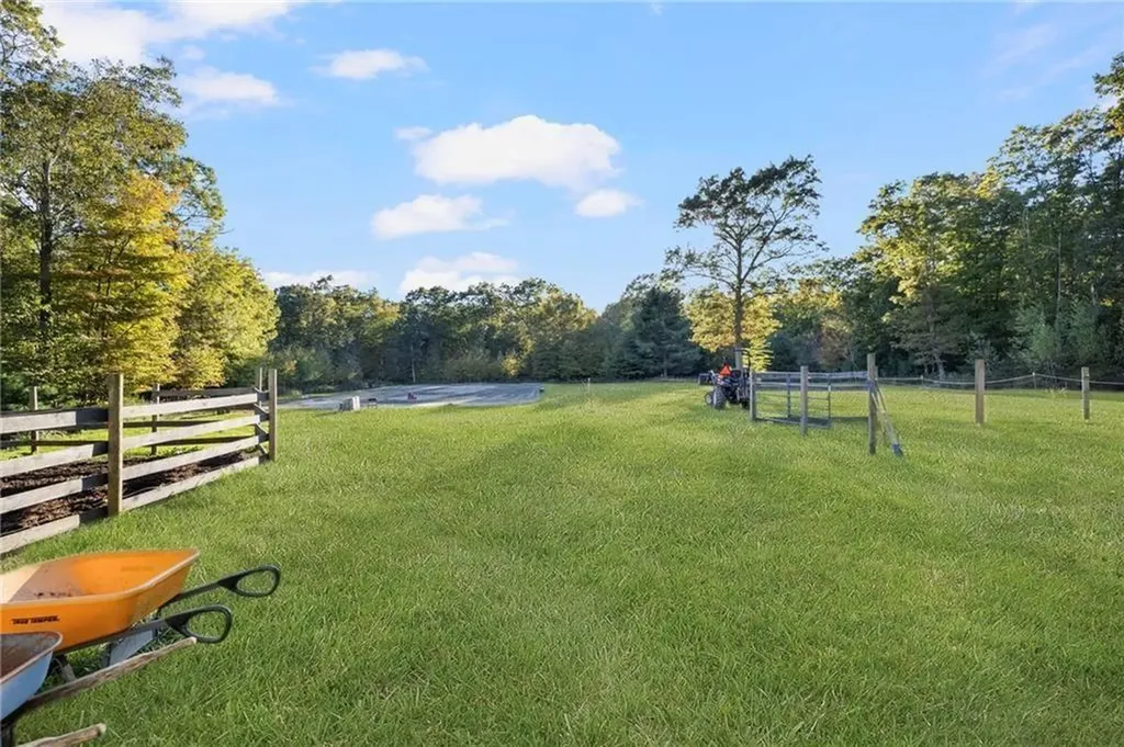 15 Victoria Lane Scituate RI 02831