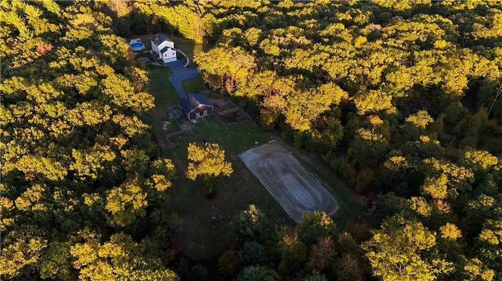 15 Victoria Lane Scituate RI 02831