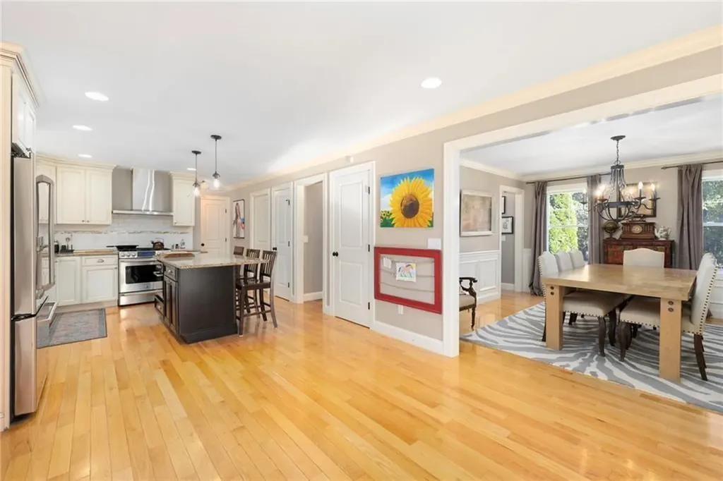 15 Victoria Lane Scituate RI 02831