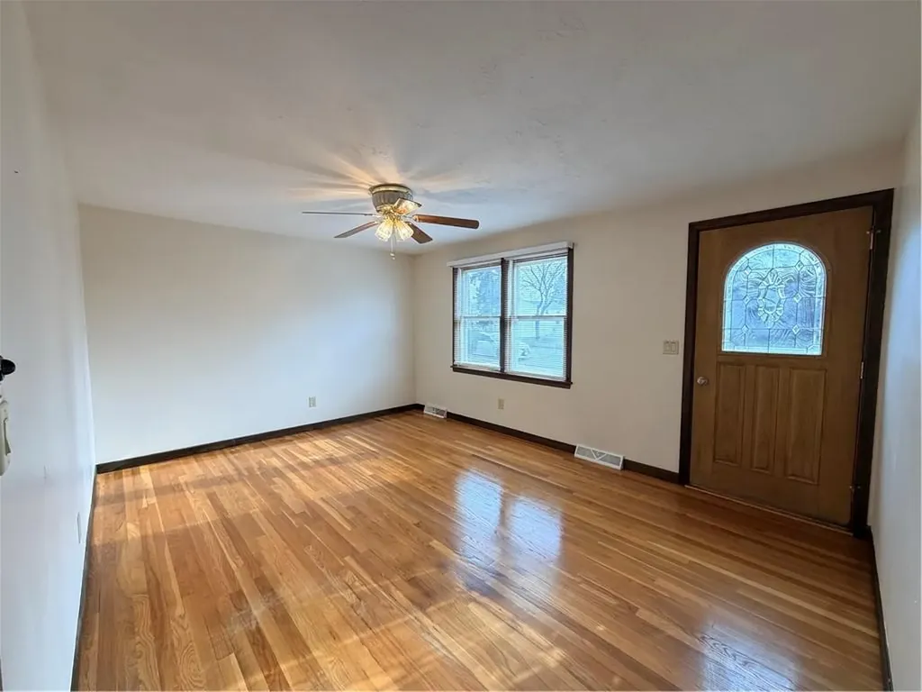 10 Stoneham Drive Woonsocket RI 02895