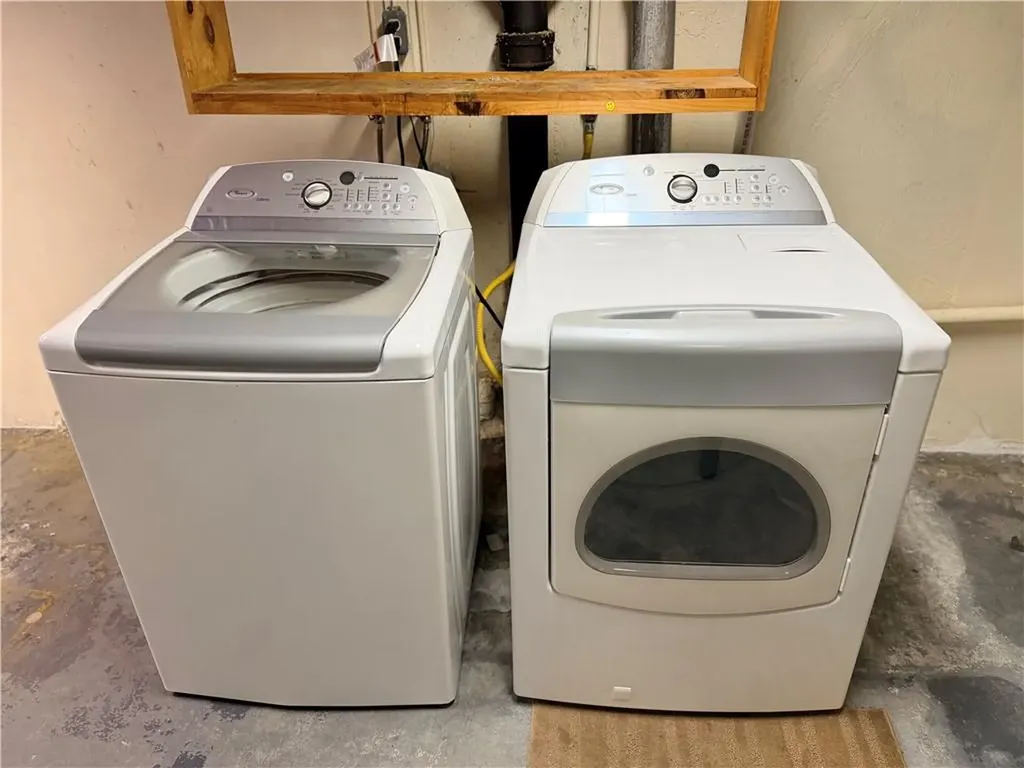 10 Stoneham Drive Woonsocket RI 02895