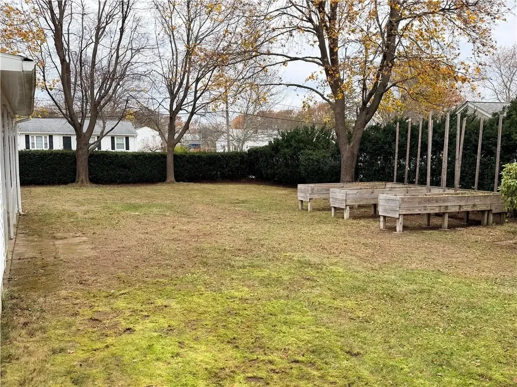 10 Stoneham Drive Woonsocket RI 02895