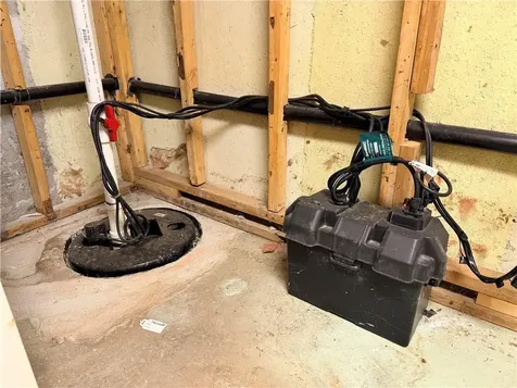 10 Stoneham Drive Woonsocket RI 02895