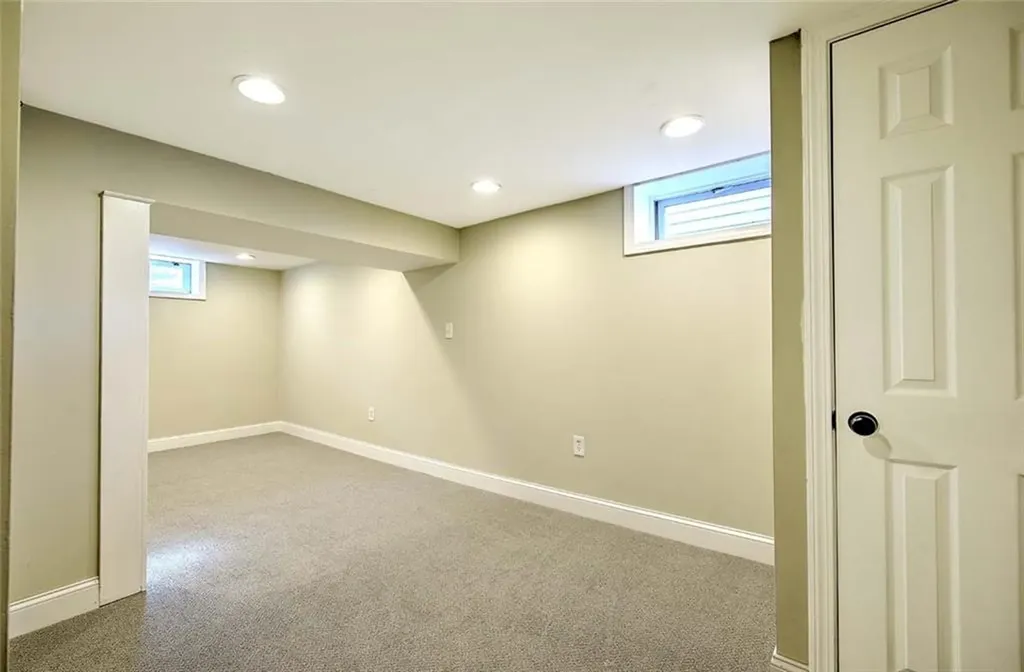 31 Columbus Avenue North Providence RI 02911