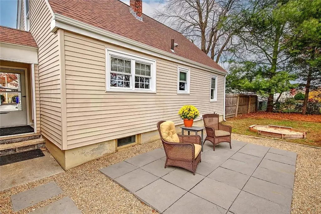 31 Columbus Avenue North Providence RI 02911