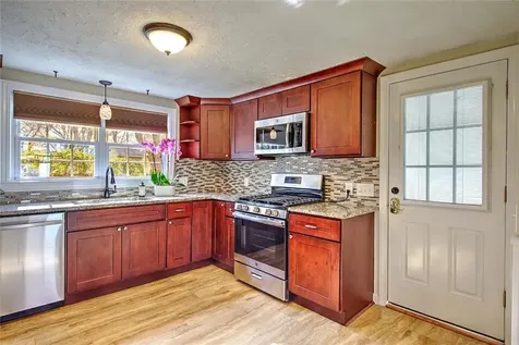 31 Columbus Avenue North Providence RI 02911