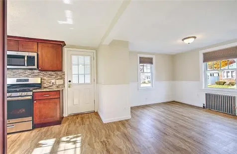 31 Columbus Avenue North Providence RI 02911