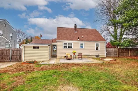 31 Columbus Avenue North Providence RI 02911