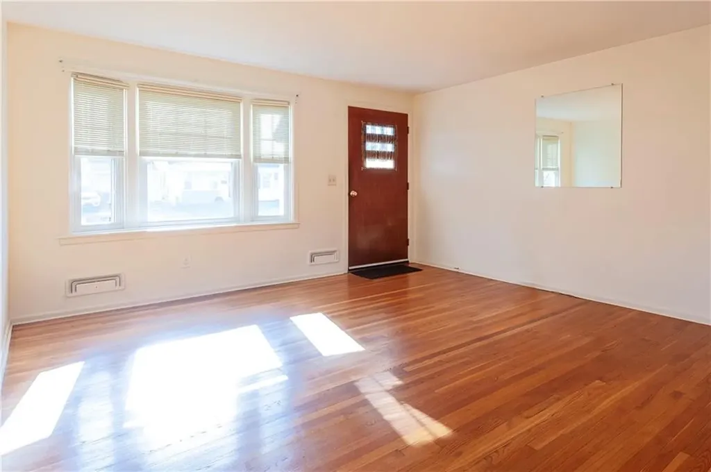 110 Crest Drive Pawtucket RI 02861