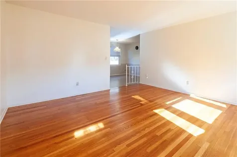 110 Crest Drive Pawtucket RI 02861