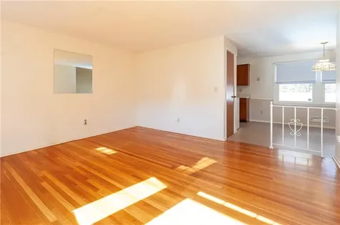 110 Crest Drive Pawtucket RI 02861