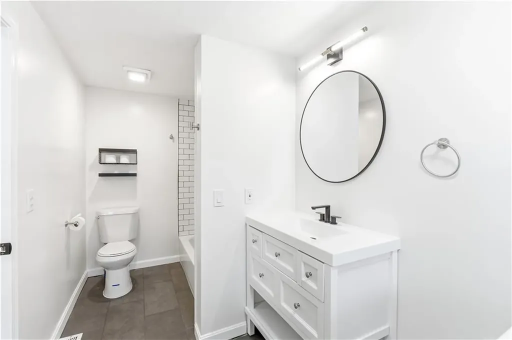 123 Payton Avenue Warwick RI 02889