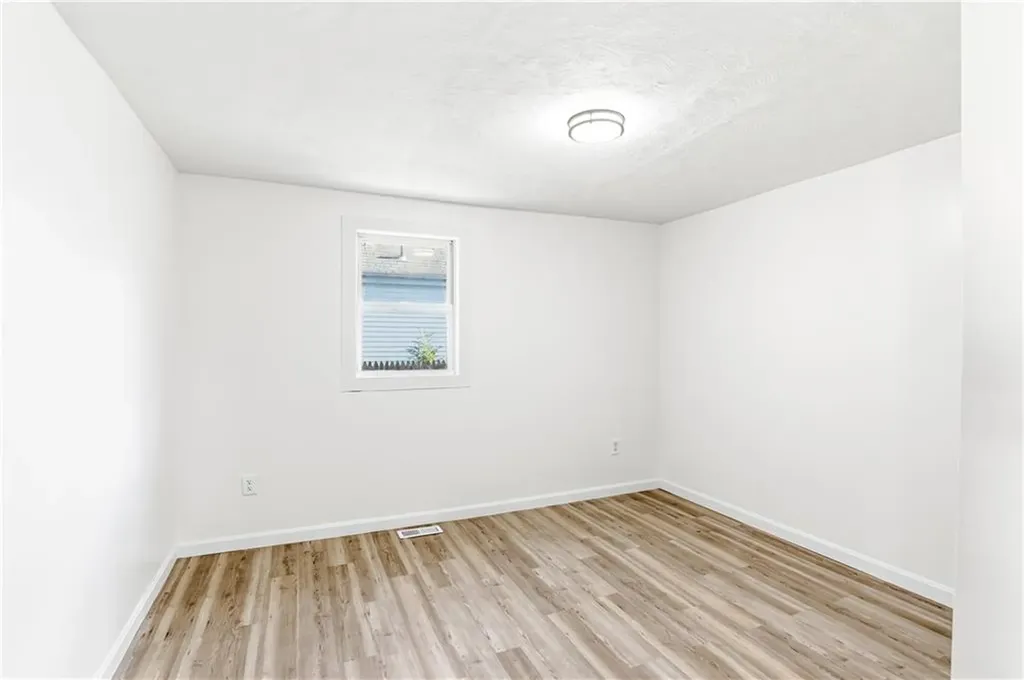 123 Payton Avenue Warwick RI 02889