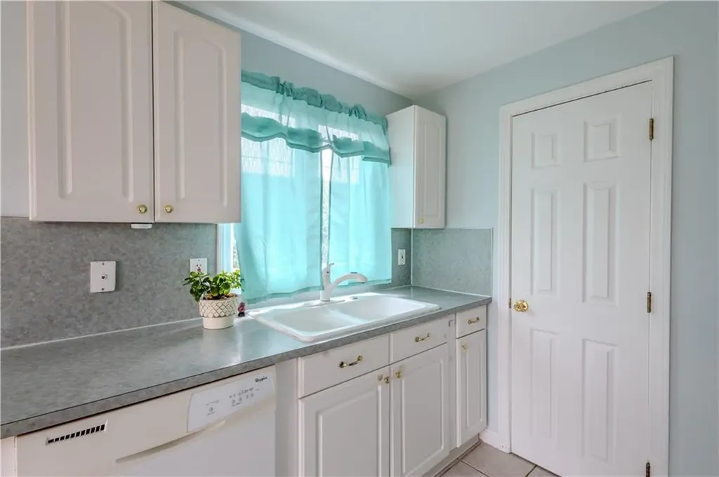 151 Willet Avenue East Providence RI 02915