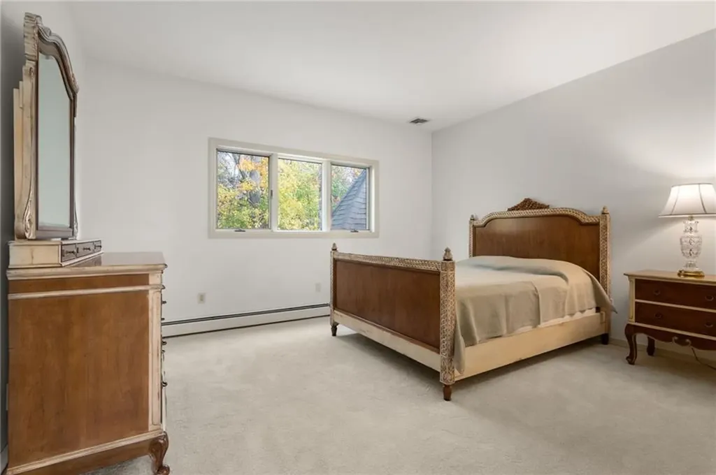 7 Oak Tree Lane Cranston RI 02920